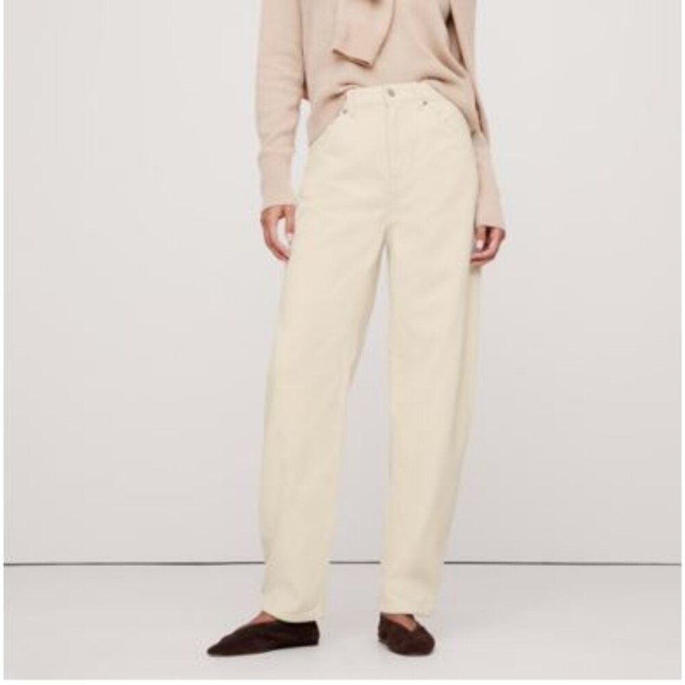 $80 Banana Republic Cream Bow Leg Cords